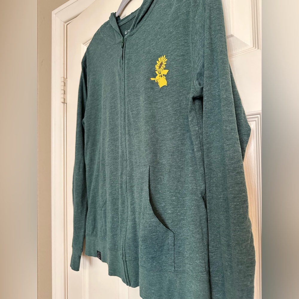 Pikachu & Sunflora Pokémon Unisex Green Hoodie Size Small - Picture 4 of 13